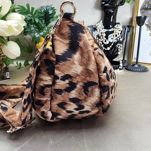 NWOT Vince Camuto Harlo Crossbody Bag - Picture 6 of 14